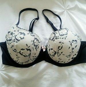 Victoria's secret bra